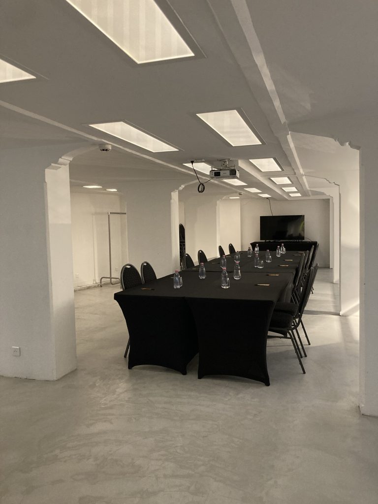 seminaire-reunion-travail-salle-lille-artchives-lieu-concept--768x1024